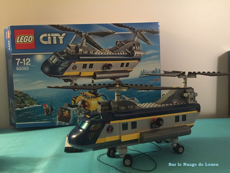 Helicoptère de haute mer Lego