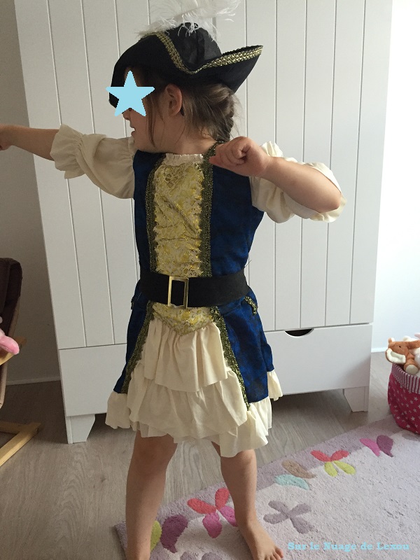 Déguisement pirate fille