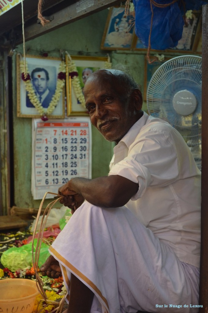 HOMME MARCHE PONDICHERY