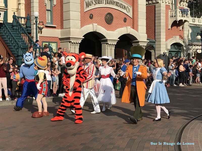 PARADE DISNEYLAND