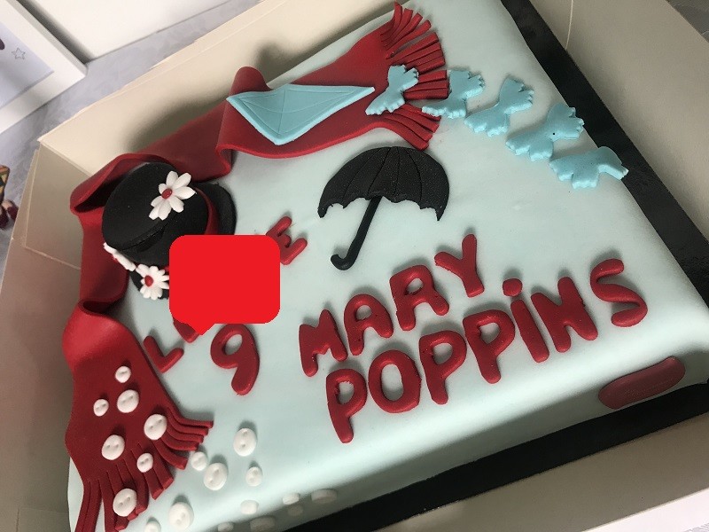 MARY POPPINS CAKE