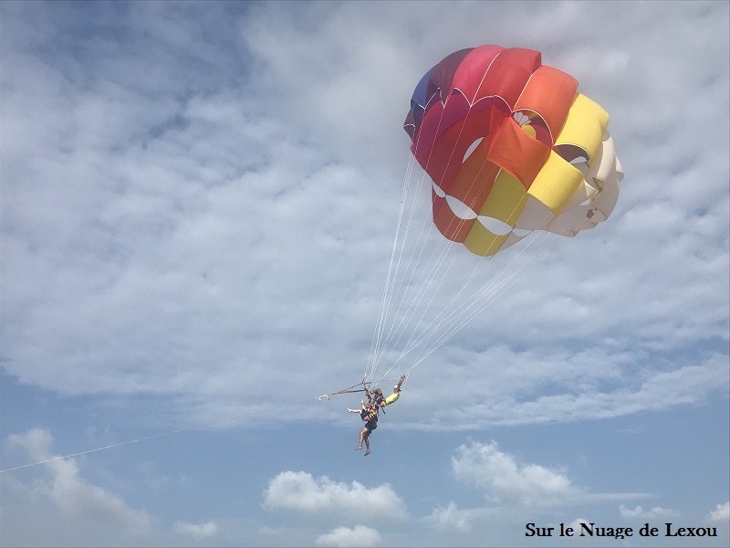 PARACHUTE ASCENSIONNEL DJERBA